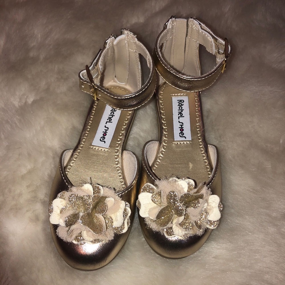 Gold shoes
